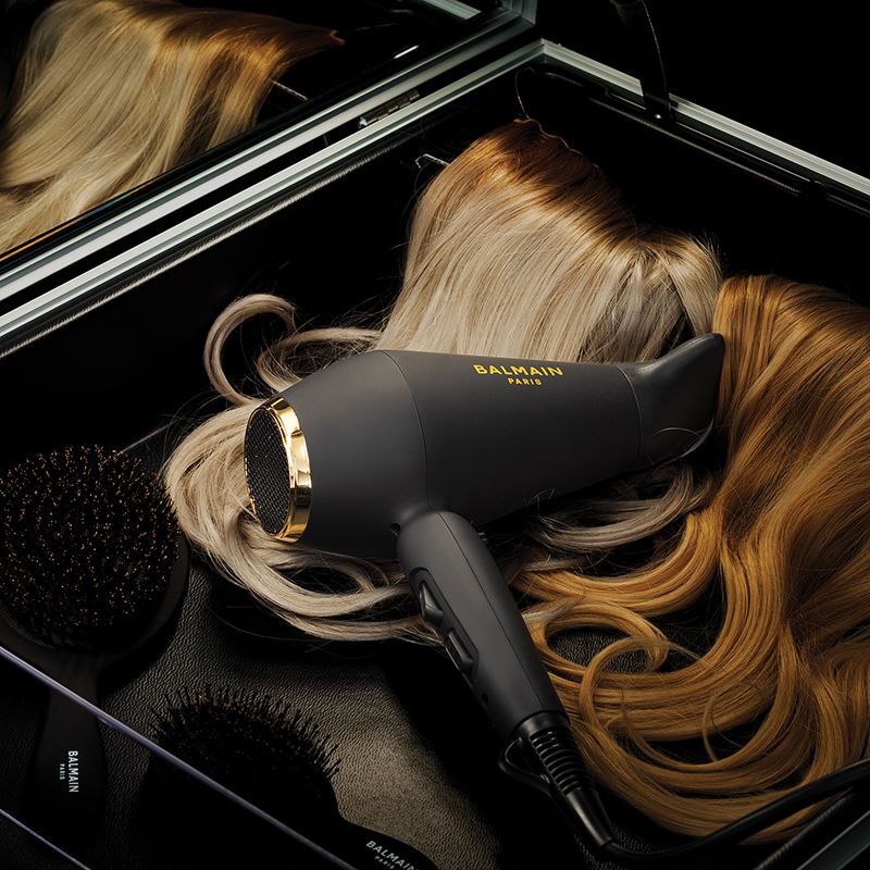 BalmainHair_Tools_ProfessionalBlowDryer_Mood_01_TL_BD_B_EU_SOCIAL_800x800_61c6